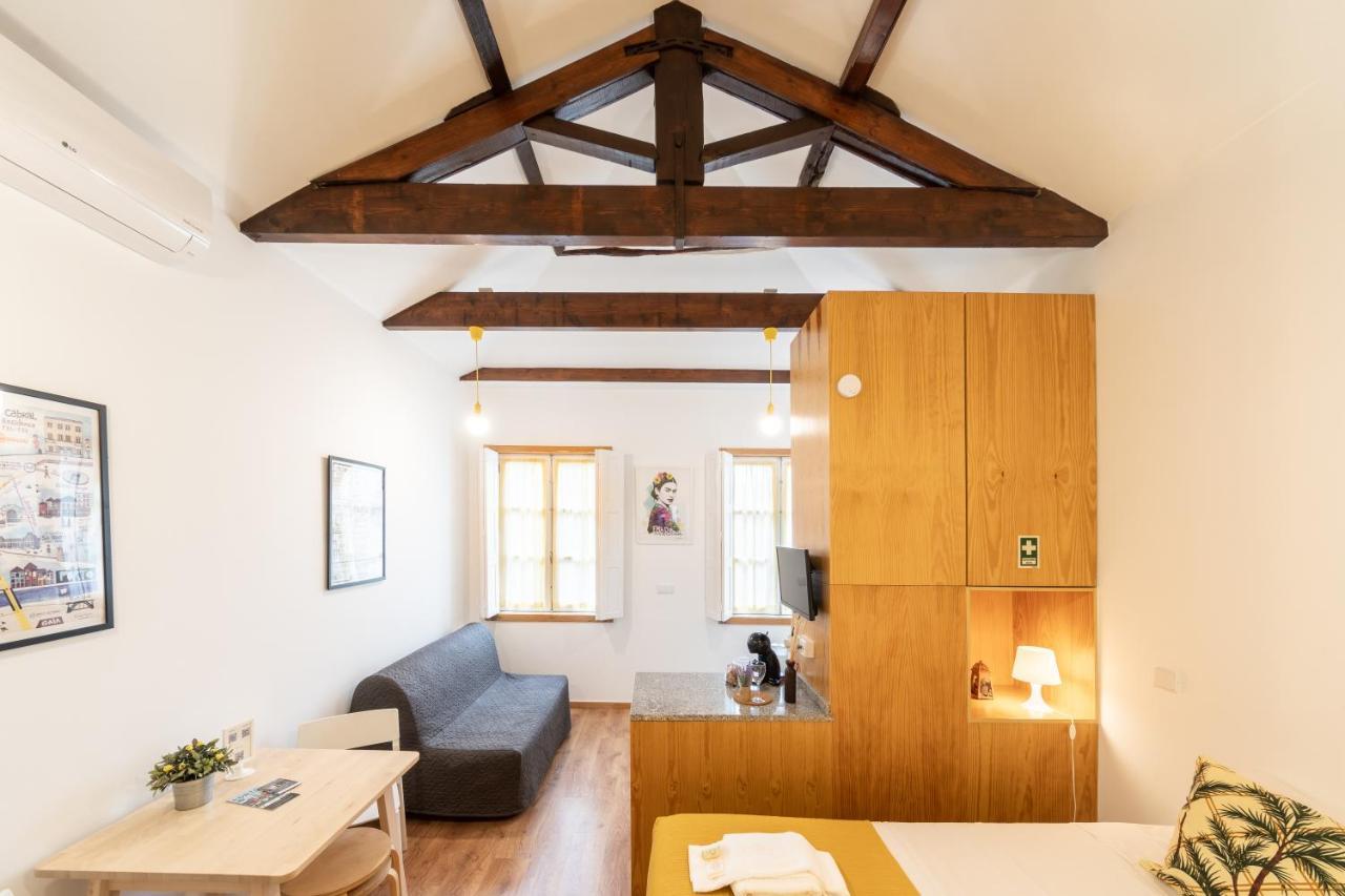 731 Costa Cabral Metro Residence Porto Buitenkant foto